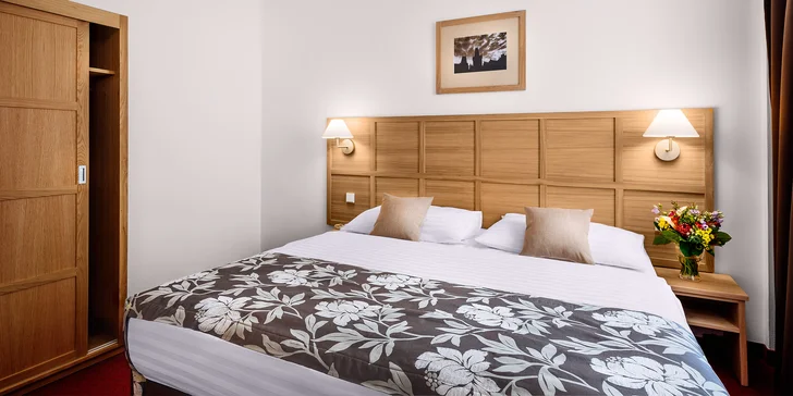 Pripravená pre vás bude elegantne zariadená izba s rozmerom cca 20 m².