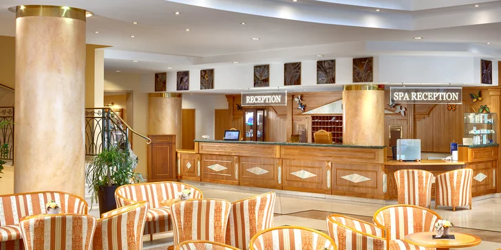 Hotel Butterfly Health Spa Hotel patrí k architektonickým klenotom Mariánskych Lázní. Priestory recepcie vás prenesú do dávnych čias
