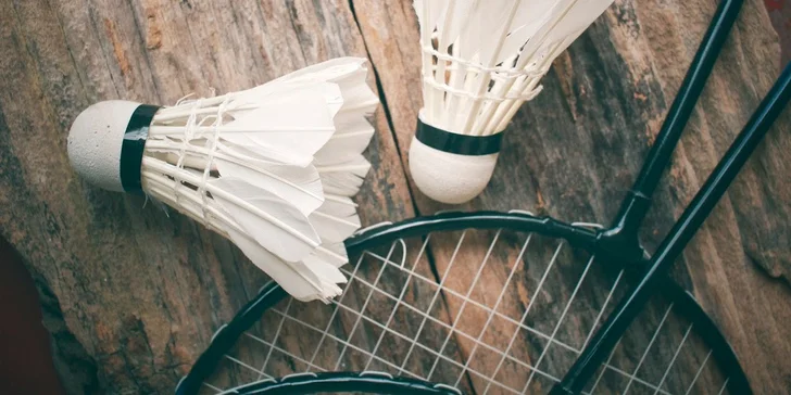 Víkendový pronájem badmintonového kurtu v BB areně