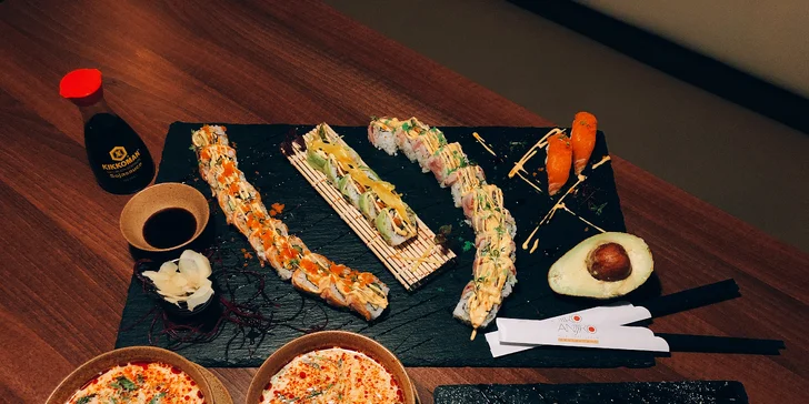 Vábivé vůně východu: vietnamské menu s polévkou a sushi pro 2 osoby
