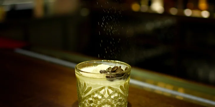 Molekulární menu: Podzim v Crazy Daisy - čokoládové pralinky a koktejl