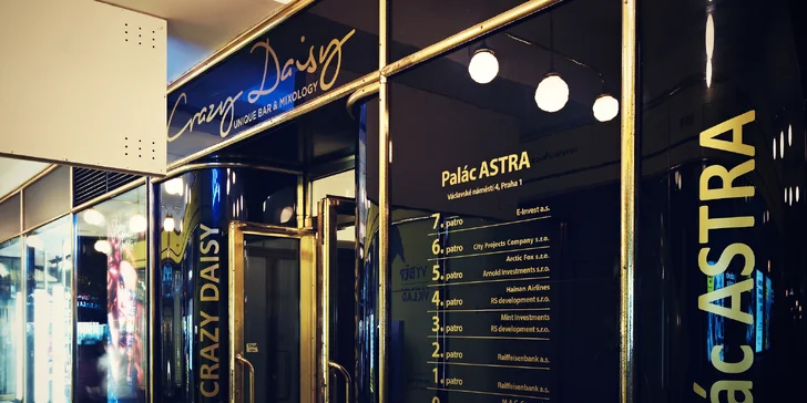 Smlsněte si: alkoholické čokoládové pralinky a drink podle výběru pro dva