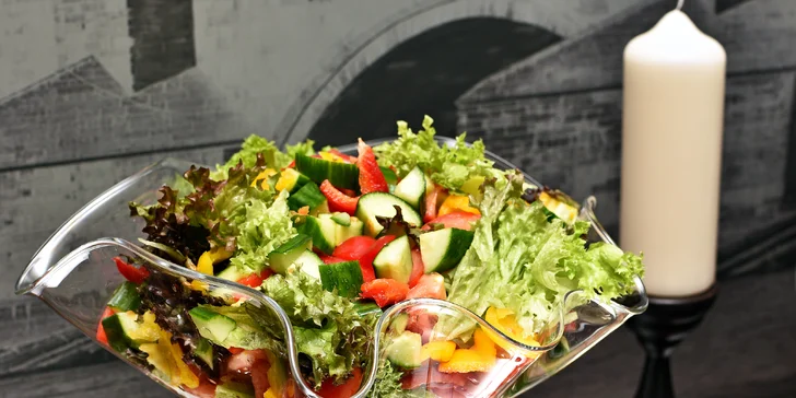 Dejte si, na co jen máte chuť: All you can eat v restauraci u Karlova mostu