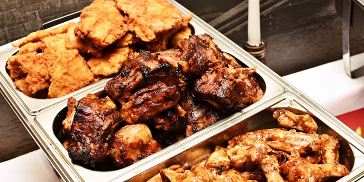 Dejte si, na co jen máte chuť: All you can eat v restauraci u Karlova mostu