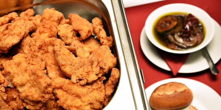 Dejte si, na co jen máte chuť: All you can eat v restauraci u Karlova mostu