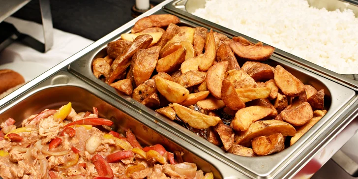 Dejte si, na co jen máte chuť: All you can eat v restauraci u Karlova mostu