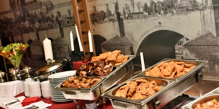 Dejte si, na co jen máte chuť: All you can eat v restauraci u Karlova mostu