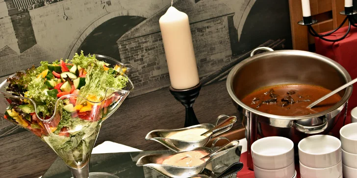 Dejte si, na co jen máte chuť: All you can eat v restauraci u Karlova mostu