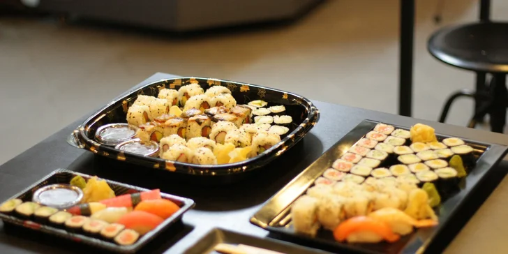 Japonsko v Ostravě: 13, 32 i 43 ks sushi s tuňákem, olihní i hřebenatkou
