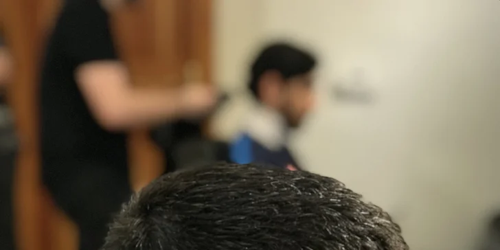 Precizní pánský střih a úprava vousů od profesionálních stylistů