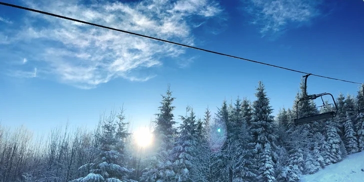 Skiareál Ješted má skvělé podmínky pro všechny lyžaře a snowboardisty.