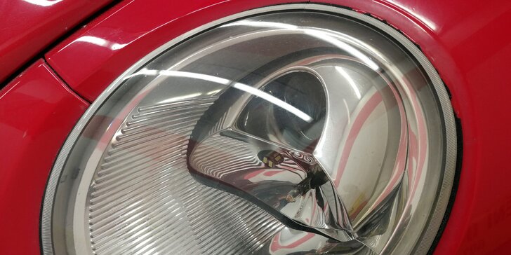 Kompletní čištění interiéru automobilu v Pro-Clean i leštění světlometů