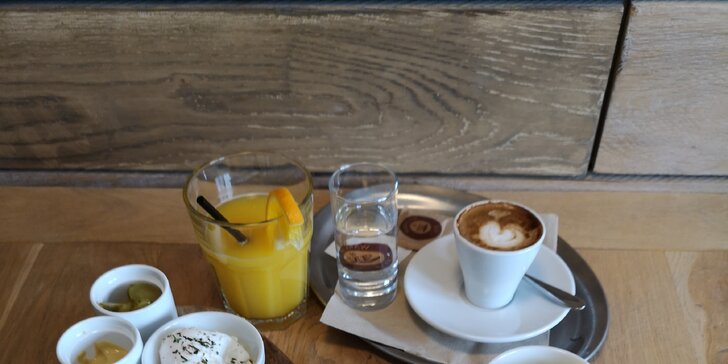 Brunch ve Wake up Café: Výběr ze dvou variant pro 1 i 2 osoby