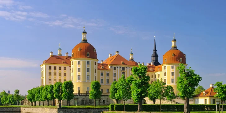 Vlakem na Popelčin zámek Moritzburg a plavba lodí do Pillnitzu v ceně