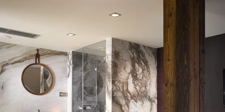 Prémiový pobyt v 5* hotelu: střešní vířivka i luxusní balíček s wellness