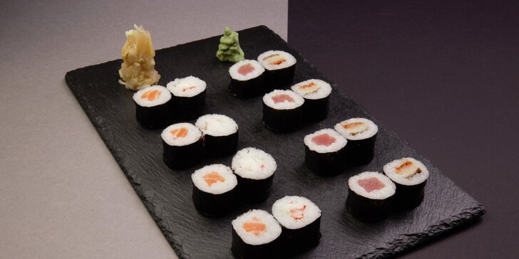Organické sushi: 16 či 56 rolek s lososem, krevetami i avokádem a okurkou