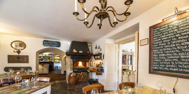 Pobyt blízko Okoře pro 2 osoby se snídaní a poukazem do restaurace