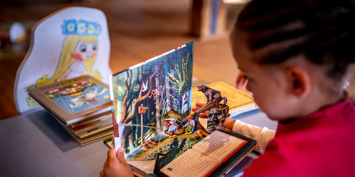 Galerie hrou: interaktivní výstavy plné zábavy pro 2 dospělé a až 3 děti