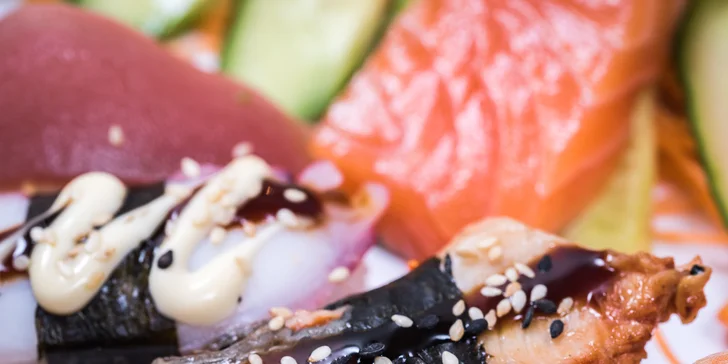 Pochutnejte si na sushi: 30, 49 i 69 ks s tuňákem, úhořem i červeným kaviárem