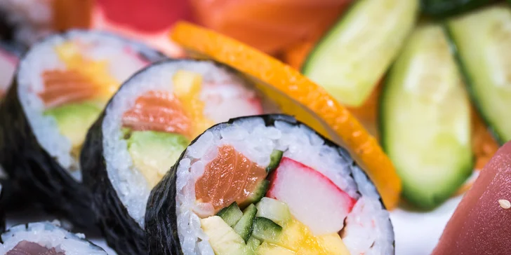 Pochutnejte si na sushi: 30, 49 i 69 ks s tuňákem, úhořem i červeným kaviárem