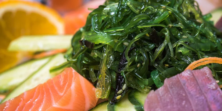 Pochutnejte si na sushi: 30, 49 i 69 ks s tuňákem, úhořem i červeným kaviárem