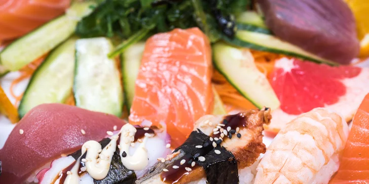 Pochutnejte si na sushi: 30, 49 i 69 ks s tuňákem, úhořem i červeným kaviárem