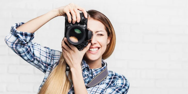 Nechte se cvaknout: 8 průkazových fotografií vytištěných na počkání