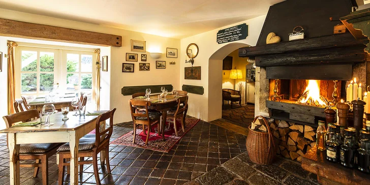 Pobyt blízko Okoře pro 2 osoby se snídaní a poukazem do restaurace