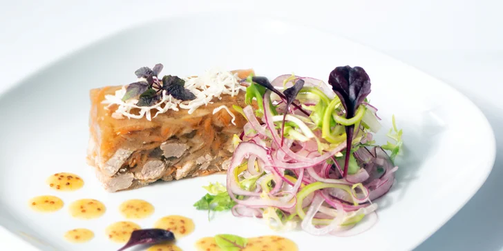 Dárkový voucher do moderní restaurace Naproseku v Sezemicích