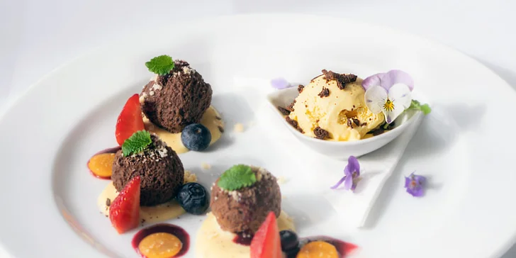 Dárkový voucher do moderní restaurace Naproseku v Sezemicích