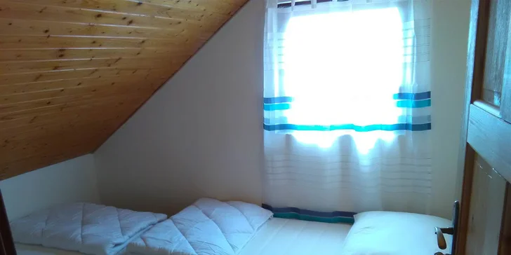 Rodinný odpočinek v penzionu u Vranovské přehrady se snídaní a vínem
