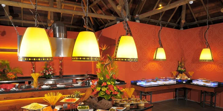 Exotický 4* hotel na Mauriciu: 6–12 nocí, all inclusive, 2 bazény, přímo u pláže