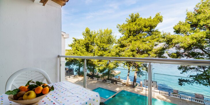 S partou či rodinou na Korčulu: apartmány s balkonem pro 4, bazén i výlety