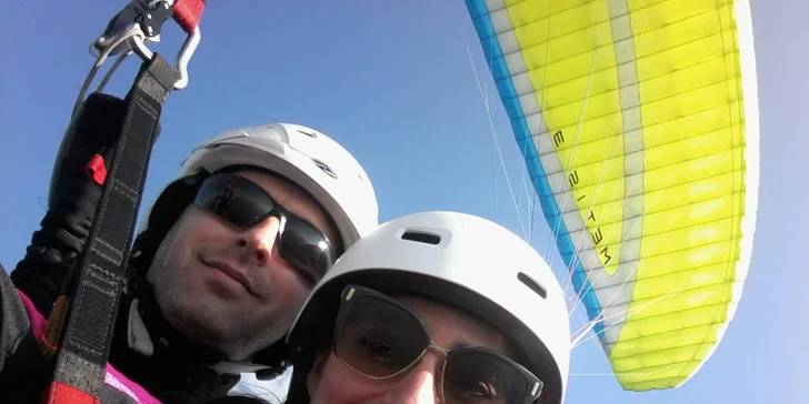 Tandemový paragliding: adrenalinový let v Beskydech či na Slovensku