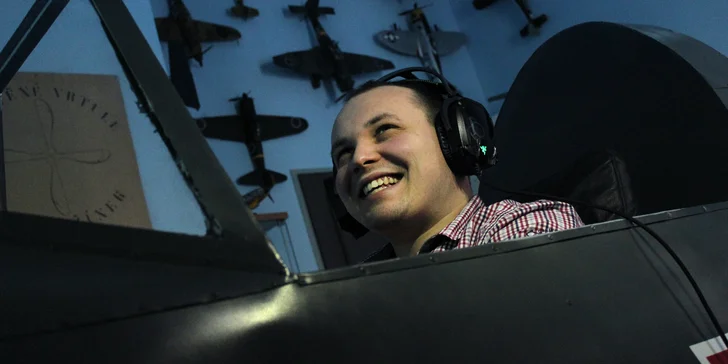 Pilotem za 2. světové války na leteckém bojovém simulátoru