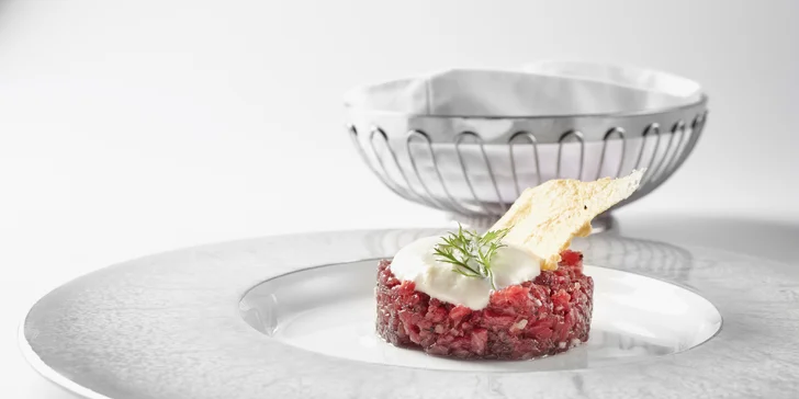 Degustační menu o 7 chodech připravené uznávaným šéfkuchařem