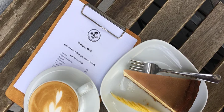 Otevřený voucher ke konzumaci v Mohaji Café na cokoli z nabídky