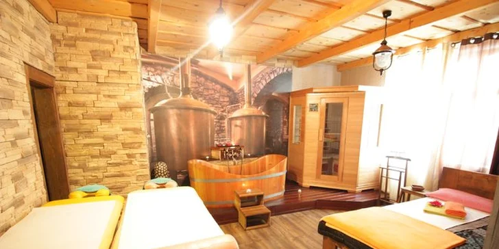 2 hodiny pouze pro muže: privátní sauna, dvojitá masáž a pivní lázeň