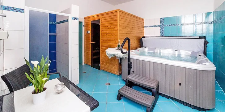 Zima nebo jaro u Lipna s polopenzí, wellness a lahví sektu