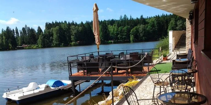 Odpočinek v České Kanadě pro 2 osoby: polopenze, infrasauna a masážní křeslo
