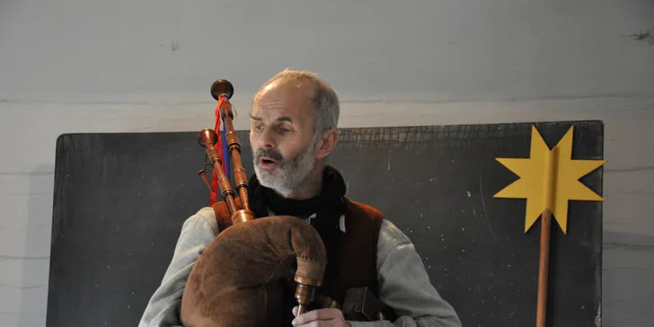 Tříkrálová koleda ve skanzenu v Kouřimi: zpívání koled, dílničky a tradice