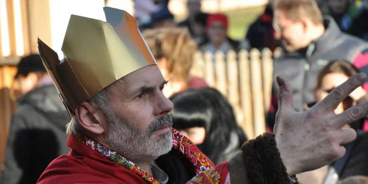 Tříkrálová koleda ve skanzenu v Kouřimi: zpívání koled, dílničky a tradice