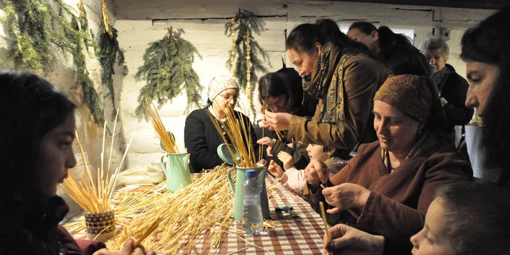 Tříkrálová koleda ve skanzenu v Kouřimi: zpívání koled, dílničky a tradice