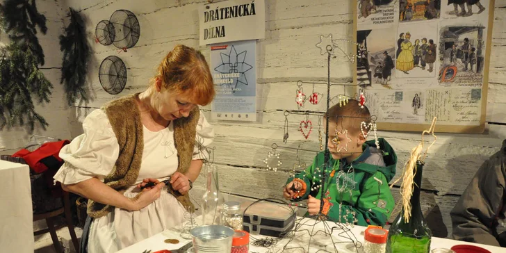 Tříkrálová koleda ve skanzenu v Kouřimi: zpívání koled, dílničky a tradice