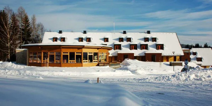 Za lyžováním a lenošením do Orlických hor: polopenze, wellness i fitko