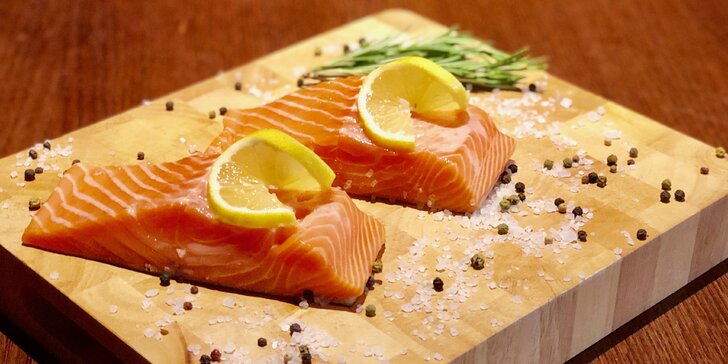Rybí pochoutka: filet z norského lososa na roštu a domácí limonáda pro dva