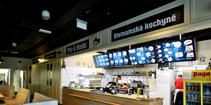 Degustační vyvážené menu pro 2 osoby: hovězí se zelím i kuře a skvělé dorty