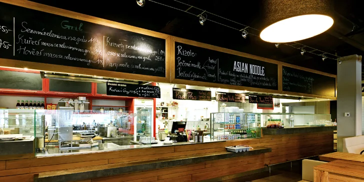 Degustační vyvážené menu pro 2 osoby: hovězí se zelím i kuře a skvělé dorty