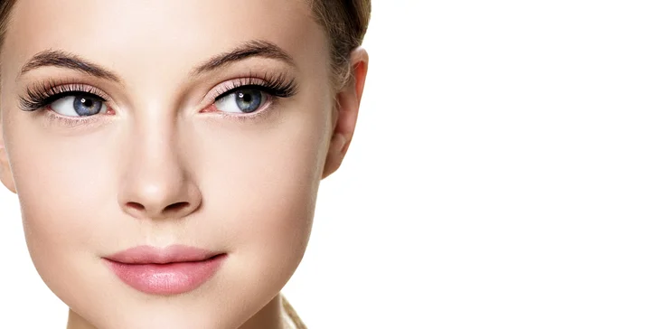 Lash lifting a botox: Natočení, barvení a výživa vlastních řas