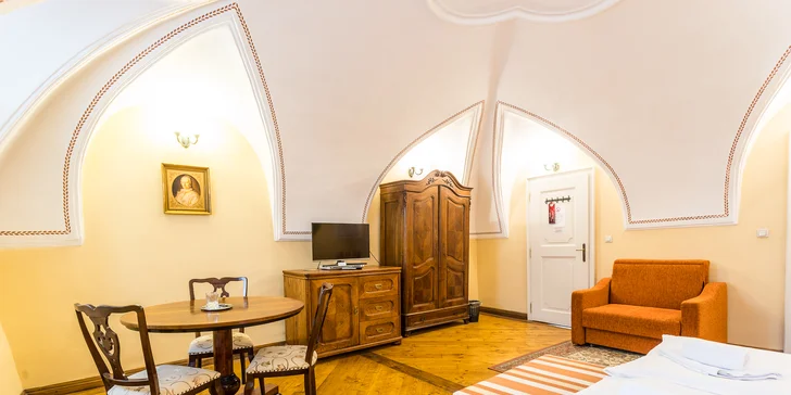 Romance pro 2 osoby v Banské Štiavnici: láhev vína a 2 hodiny bowlingu